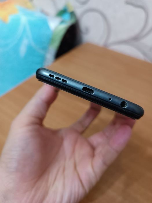 VIVO Y20 original toza ishlatilgan.