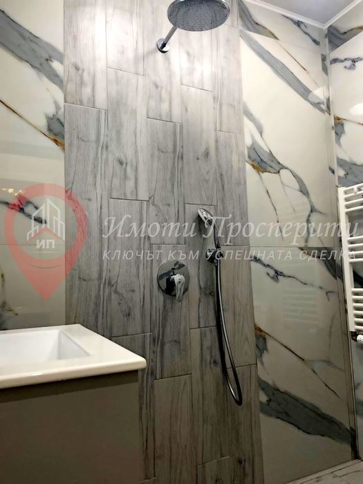 Дава се под наем Тристаен апартамент в София, Център - 85 кв.м за 1350 € - Снимка #11