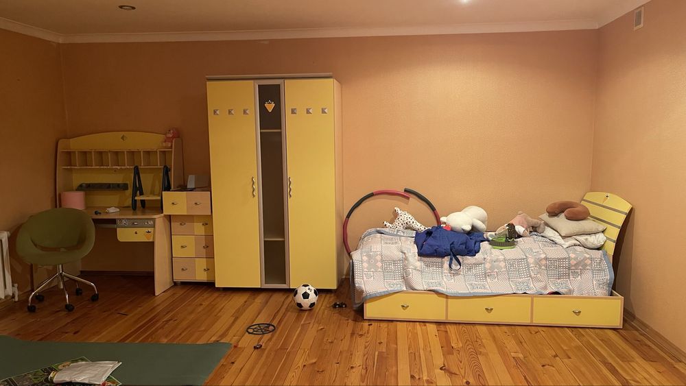 Продаётся стильный детский гарнитур