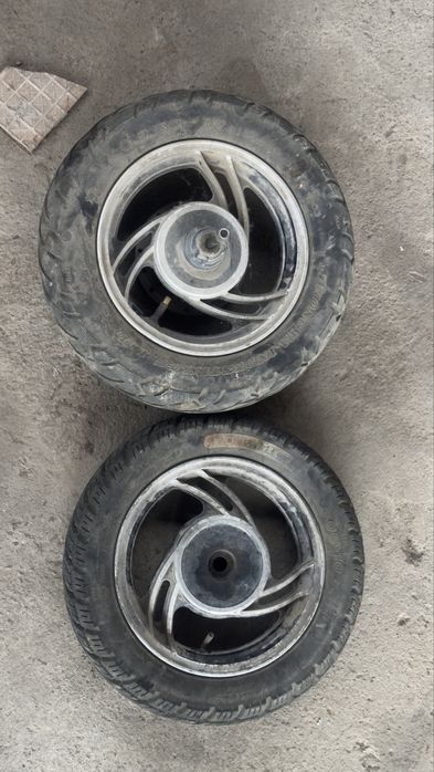 Диска сатылады жақсы жағдайда м8, ға келеді