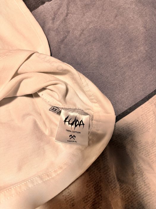 Продавам тениска луда и чорапи братуха