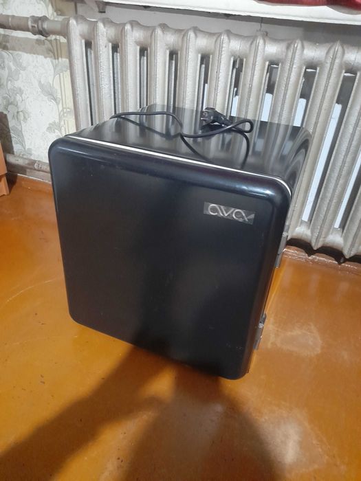 Холодильник маленький