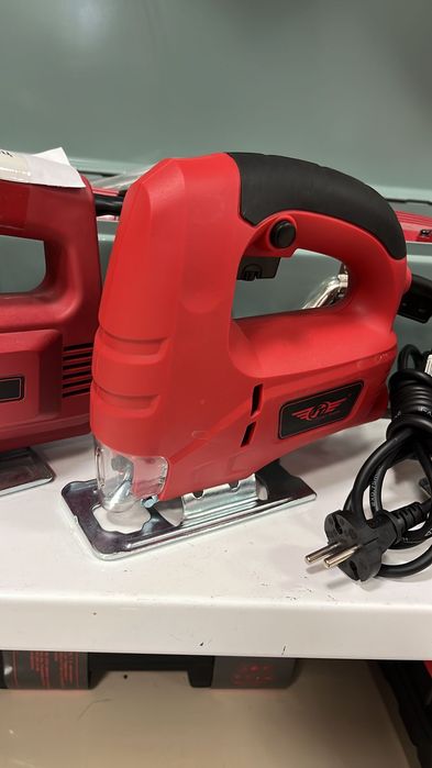 Лобзик 400 ватт. На Левом Доставка. Гарантия. Кредит