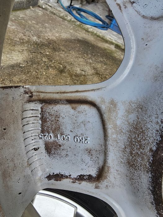 Джати с гуми за VW 195/65R15