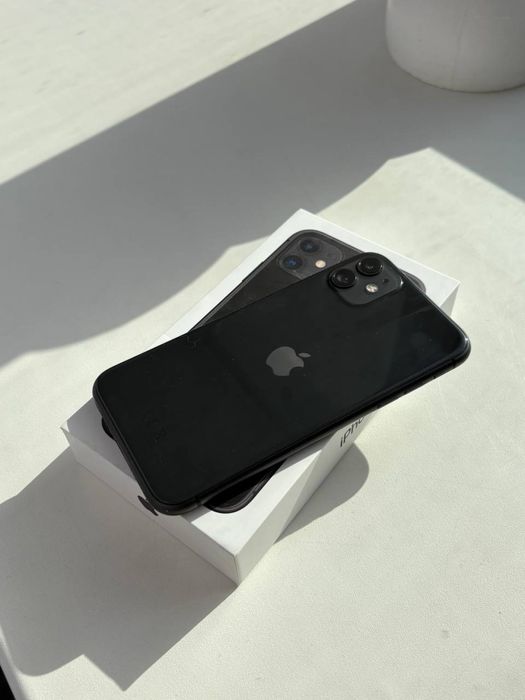 Iphone 11в идеальном состоянии.
