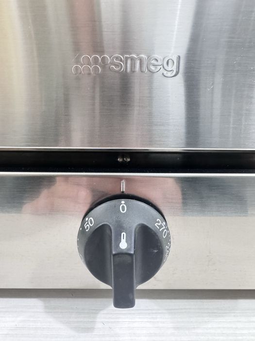 Духовой шкаф Smeg Alfa