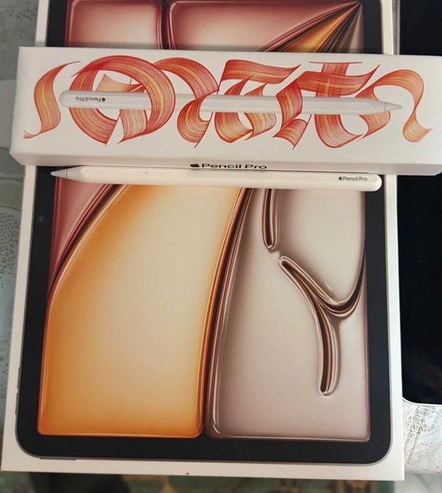 iPad Air 11” M3 256GB + Apple Pencil Pro + Клавиатура + Калъф ПОДАРЪК