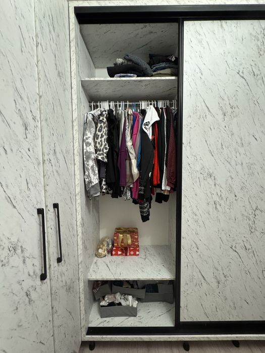 Угловой шкаф купе