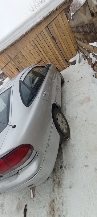 Мазда 626 Кронос на ходу