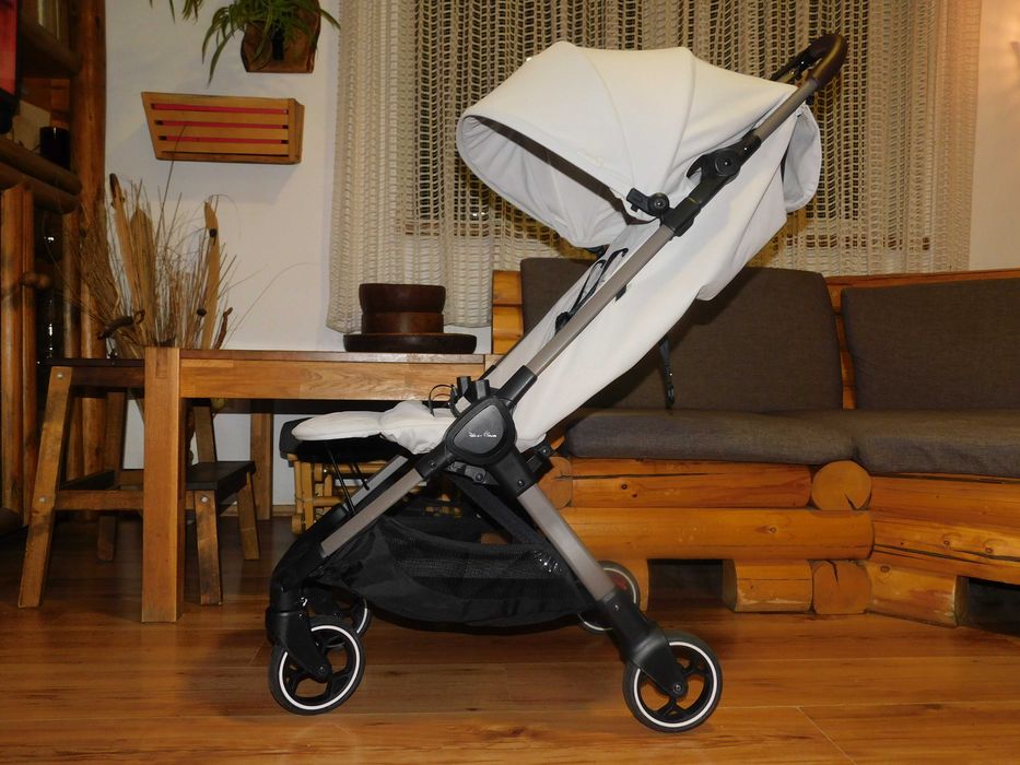 Carucior ultracompact Silver Cross / 6 kg