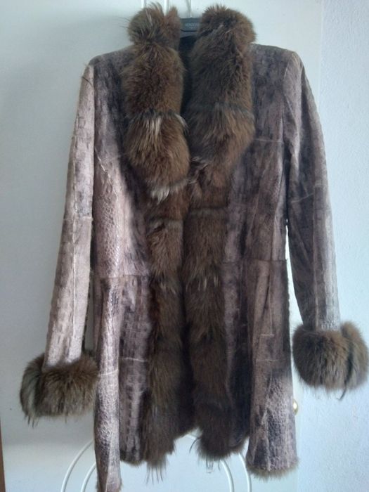 Нова цена-250 лв.!Палто естествена кожа с косъм