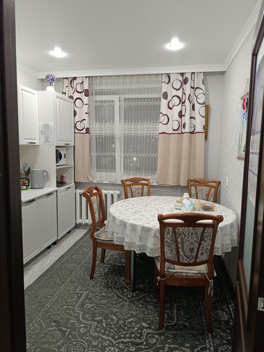 Продается 4 комнатная квартира