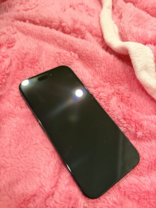 Продам айфон 16