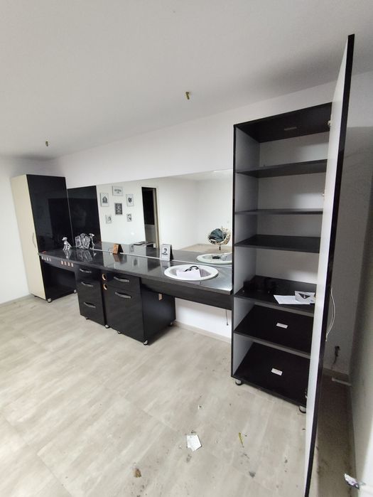 Mobilă salon  frizerie, coafor nouă, nefolosita