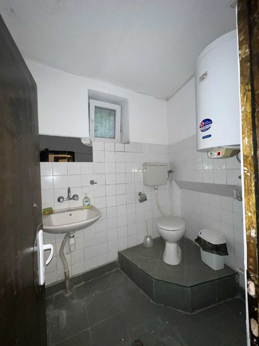 Офис под наем на 150 м. от бул. Мария Луиза