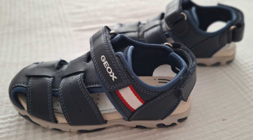 Сандали за момче GEOX, 27 номер.