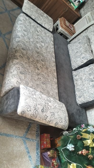 Диван раскладной.