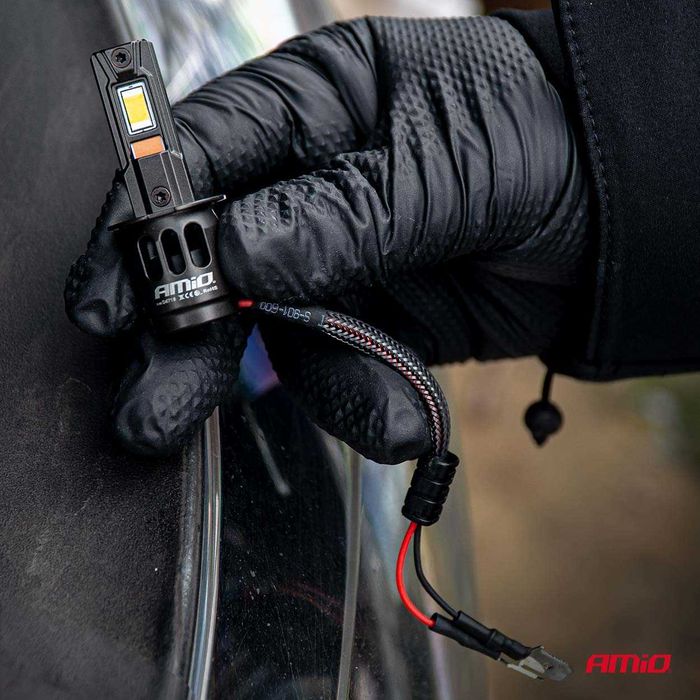 Set Doua Becuri Led Cu Canbus F25 PRO BLACK H3 / 68W / 12-24V / AMIO