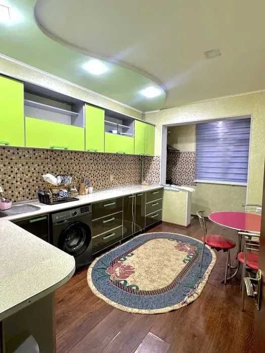 Срочно Продаю‼️4/6/9 140м2 метро БИЙ метро Максим Горький‼️