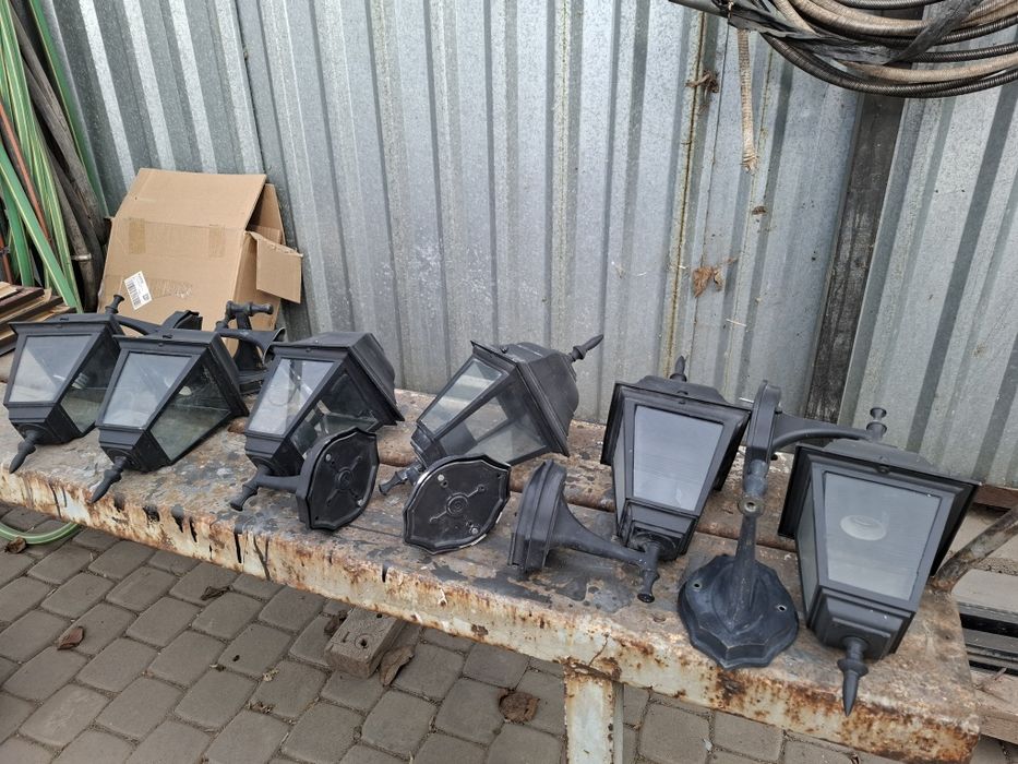 Продам уличные ,настенные светильники