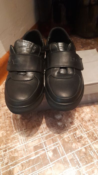 Продам туфли детский