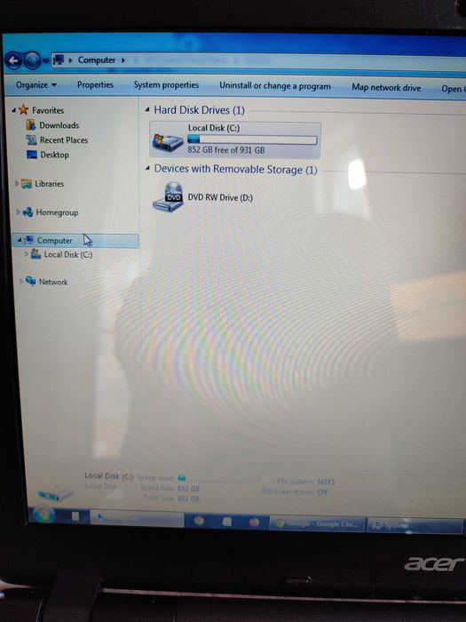 Acer Aspire E5-572G (i3-4000M / 6GB RAM / 1TB HDD / NVIDIA) + зарядно