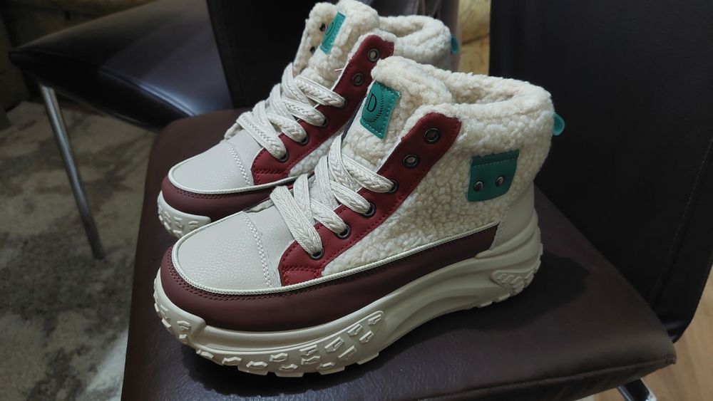 Дамски топли боти