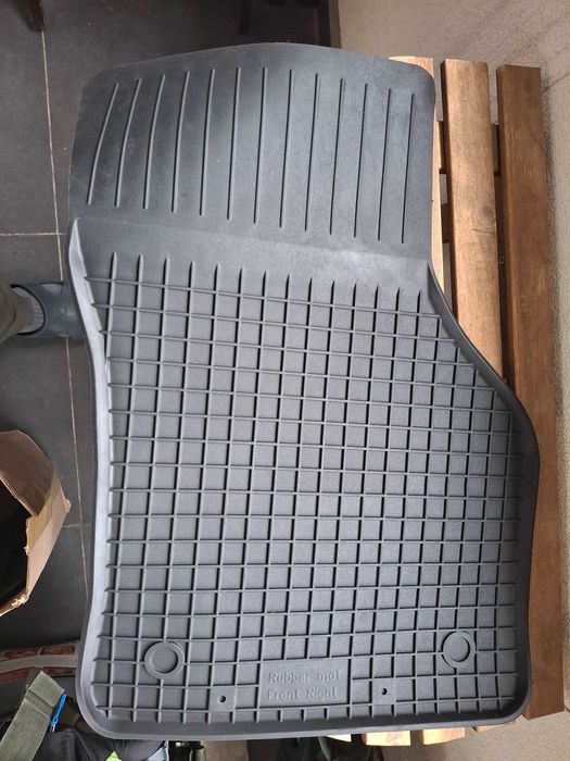 Covorase Skoda Octavia 3