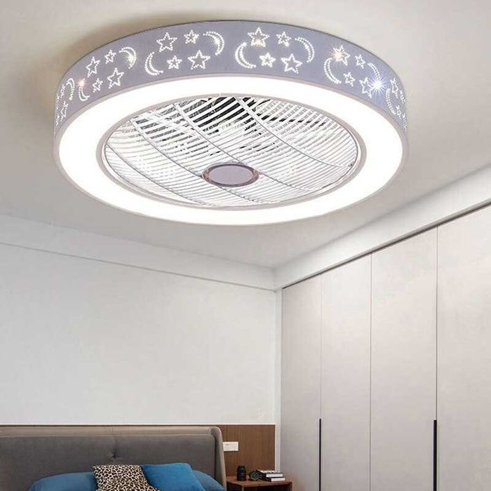 Намален! Полилей Вентилатор за таван  с лед светлина и дистанционно