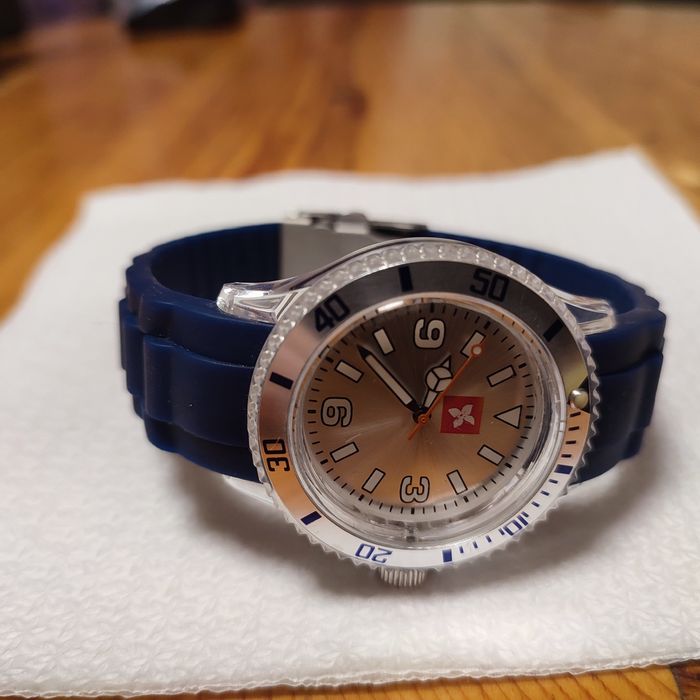 Кварцов часовник Ice watch нов