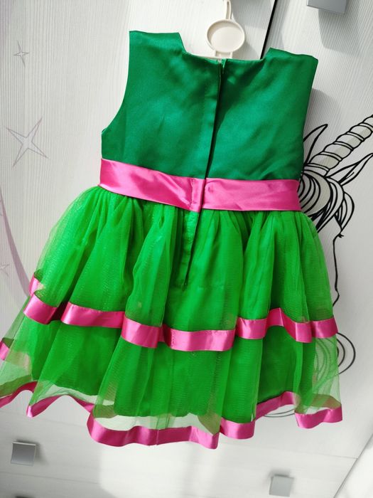 Продам нарядное платье на праздник