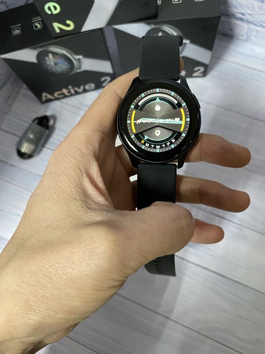 Смарт часы Samsung Activ 2