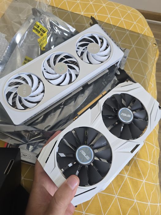 Vând placa video Nvidia gtx 1070 8gb