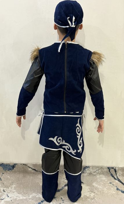 Костюм национальный