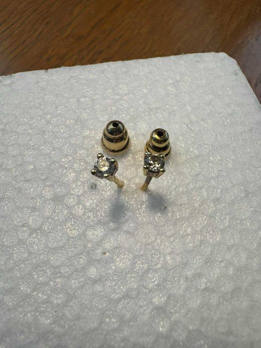 златни обеци с диаманти Алтънбаш със сертификат