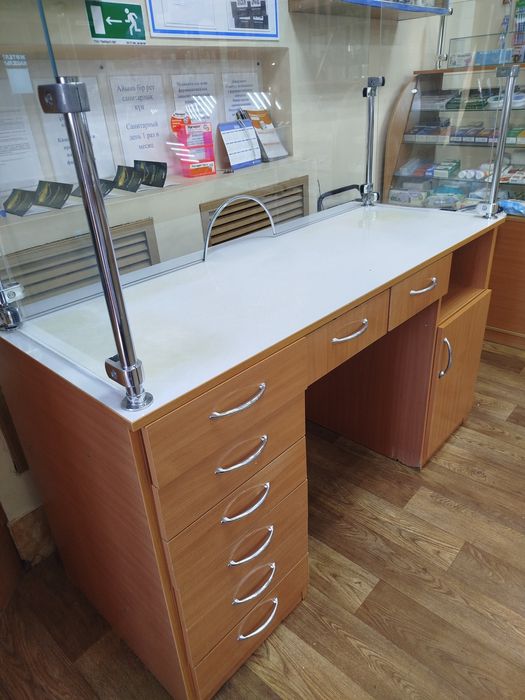 Продам мебель для офиса