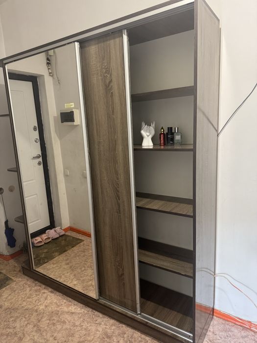 Продам шкаф купе, только самовывоз, без доставки.