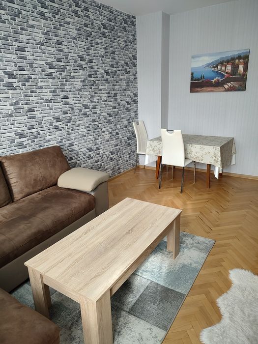 Дава се под наем Тристаен апартамент в Варна, Младост 1 - 60 кв.м за 408 € - Снимка #2