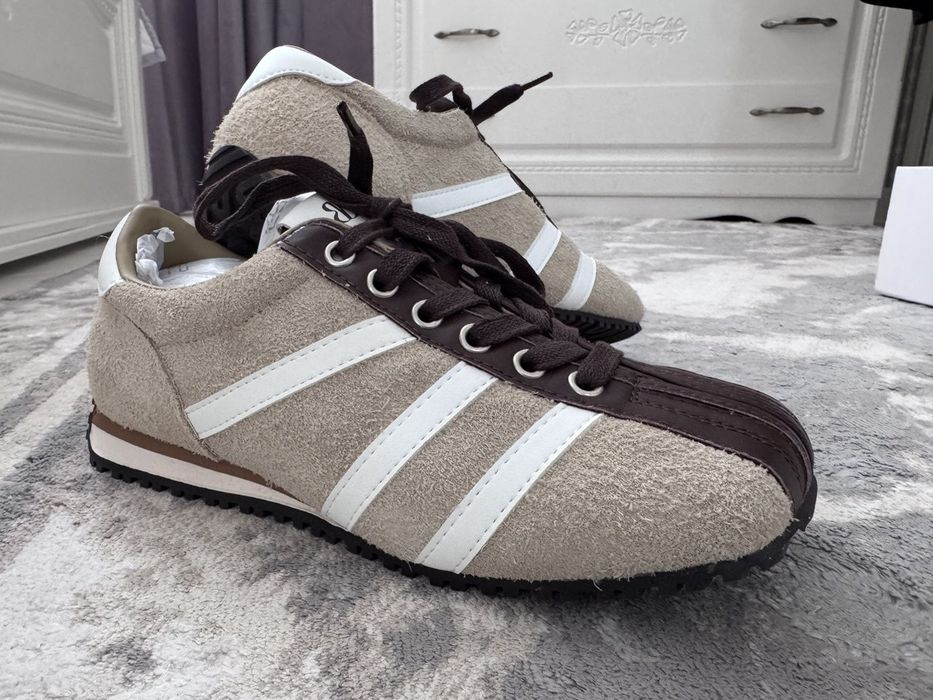 Продаю женскую обувь