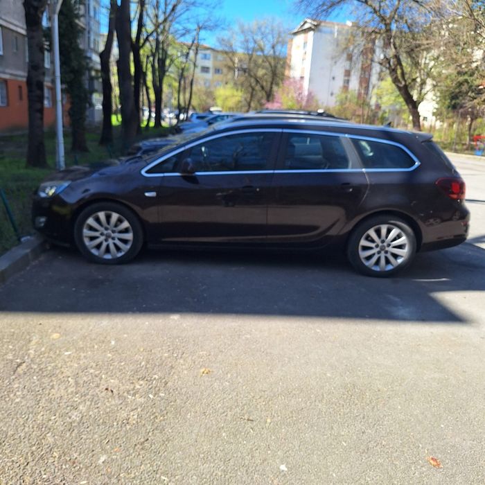Opel astra J 2012 cosmo 1.7 d EcoFlex