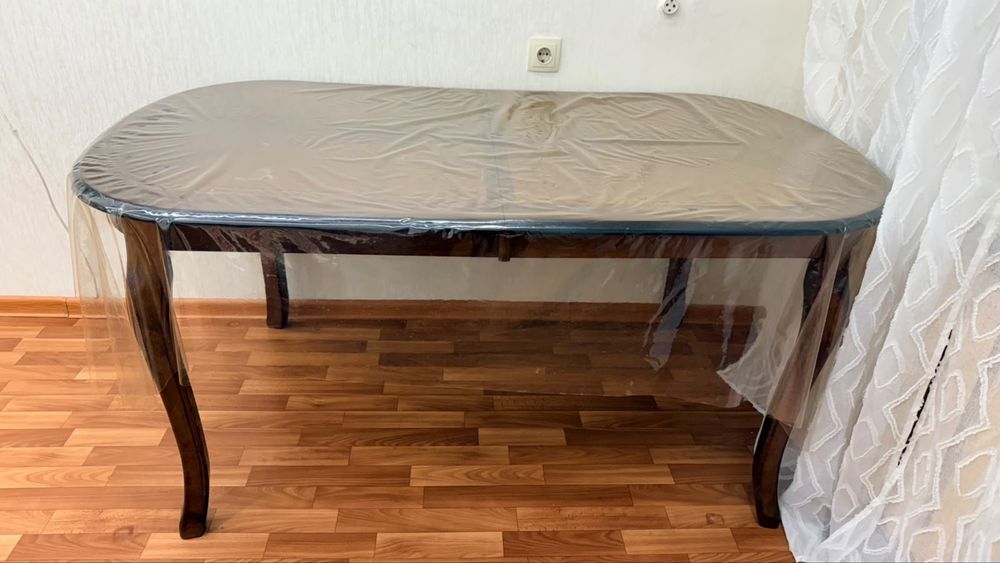 Продаю! Газ, стол и диван