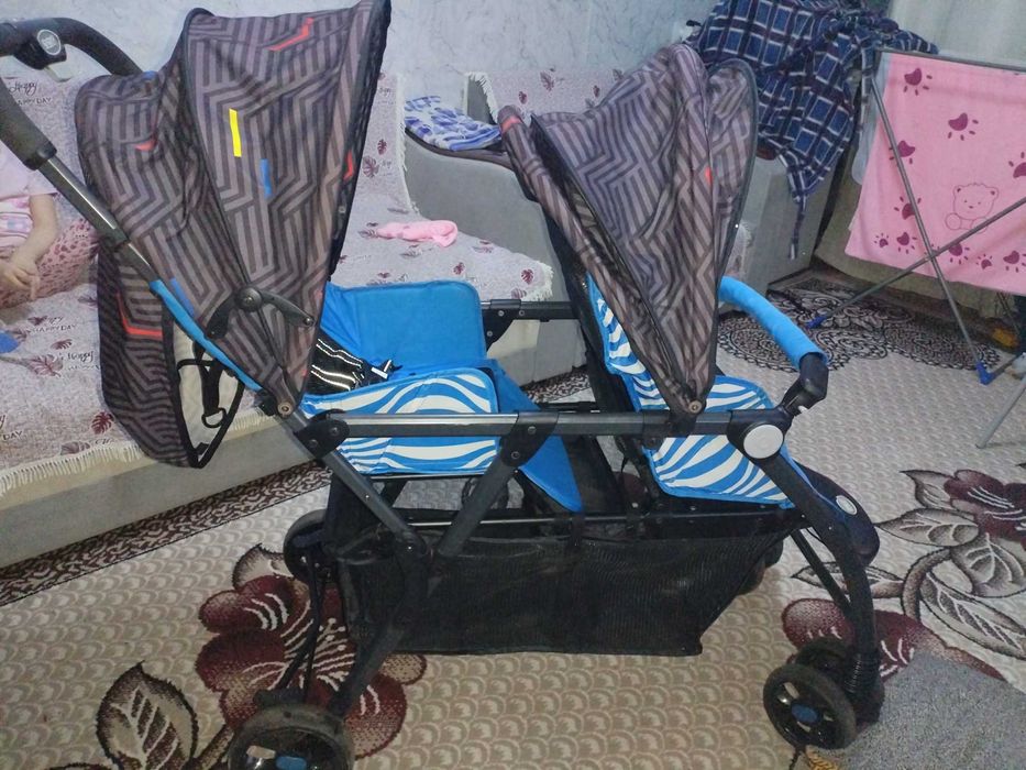 Продам  коляску.