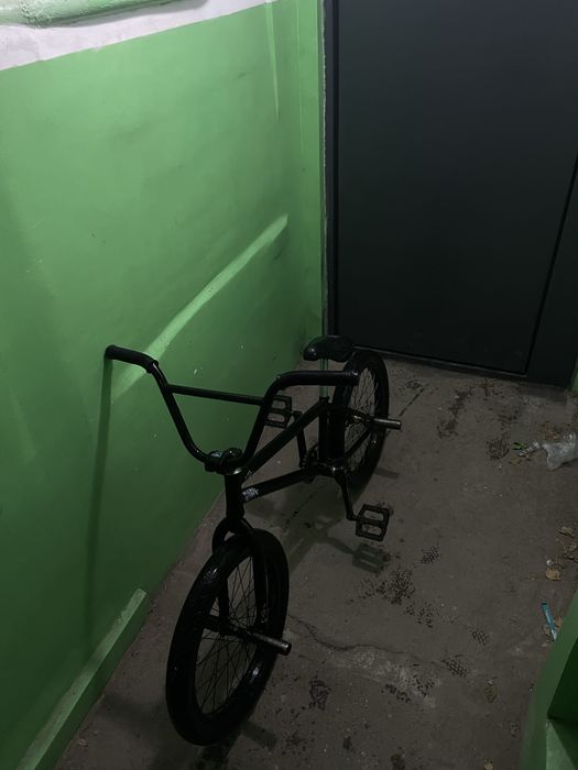 Продам трюковой велосипед BMX
