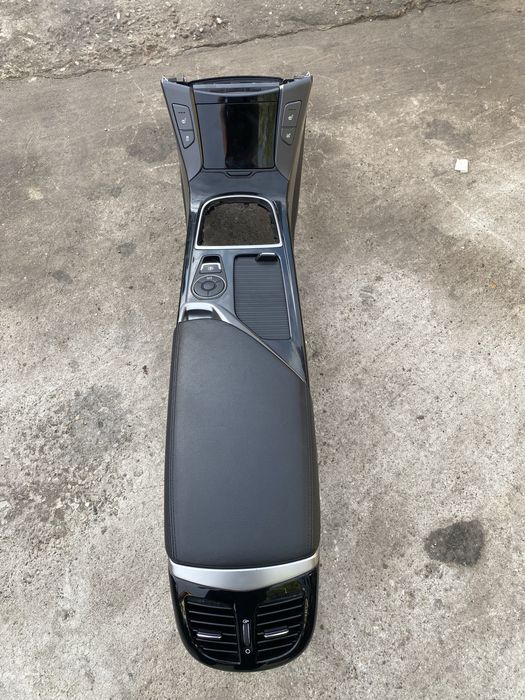 Tunel Cotiera Hyundai i40 2012/2017 Pret 400 lei