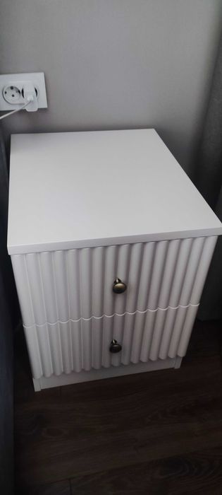 Прикроваатная тумба