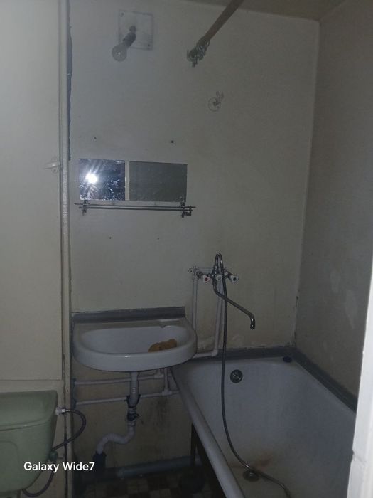 Продам 2 ком Чиланзар 26 квартал .