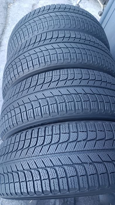 215/60/17 Michelin