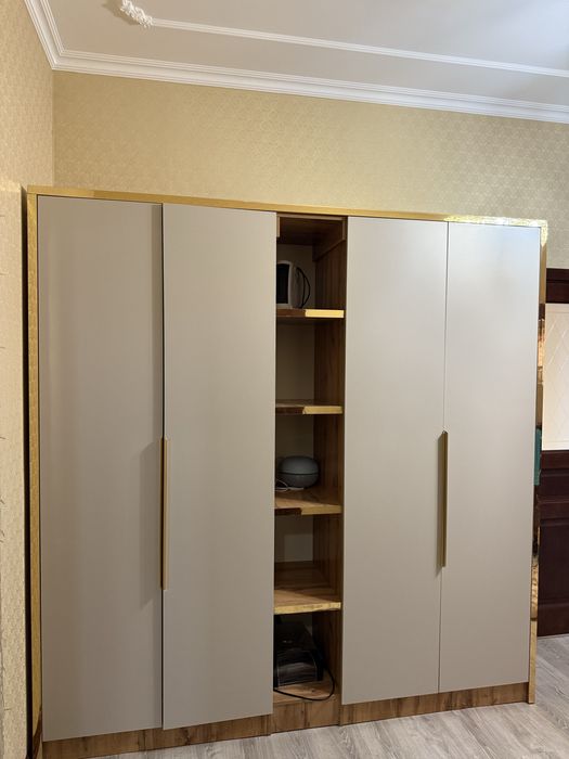 Шкаф универсальный прихожка спальня