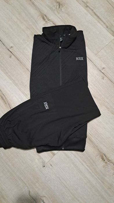 Четен, мъжки екип