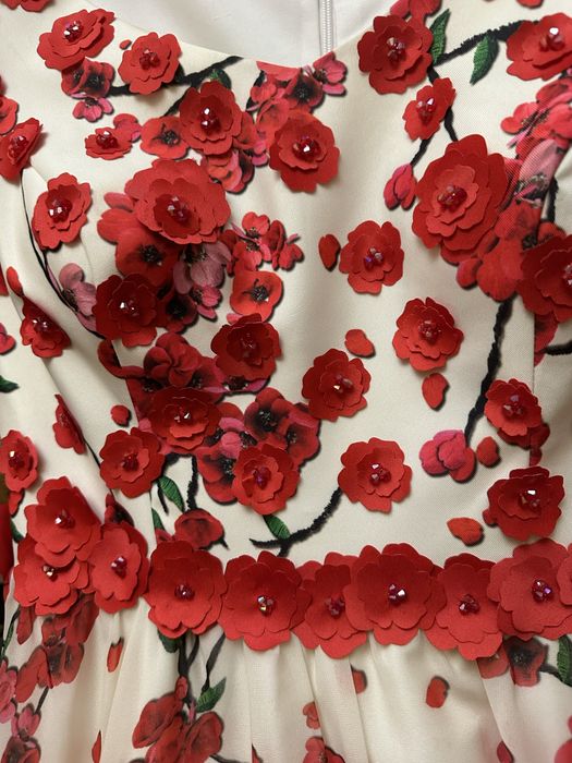 Платье вечернее.